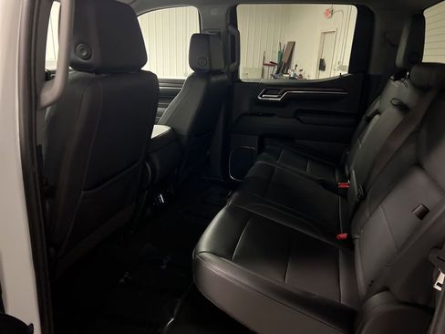 Certified 2024 GMC Sierra 1500 SLT image 11