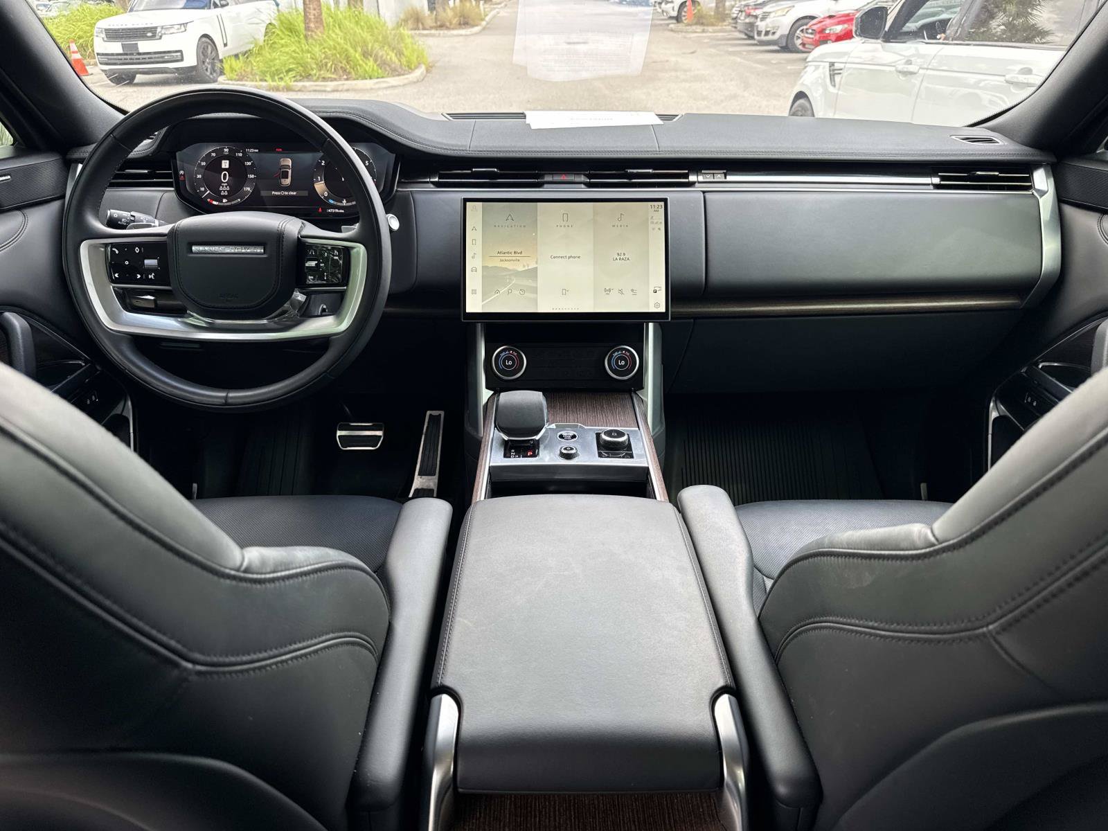 Certified 2023 Land Rover Range Rover Long Wheelbase SE AWD/4WD image 16