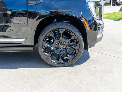 New 2026 GMC Yukon XL Denali w/ Denali Reserve Package AWD/4WD image 37