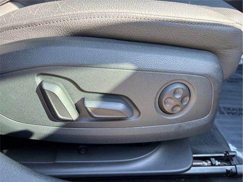 Used 2017 Audi A4 2.0T Prestige image 49