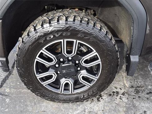 Used 2020 GMC Sierra 2500 AT4 w/ AT4 Premium Package image 48