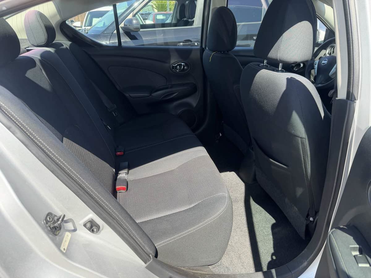 Used 2015 Nissan Versa SV w/ SV Appearance Package FWD image 14