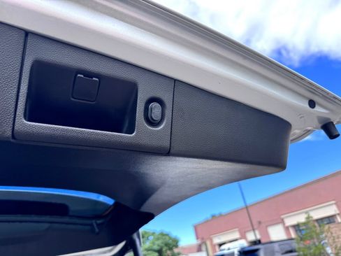 Used 2019 GMC Yukon Denali w/ Open Road Package AWD/4WD image 16