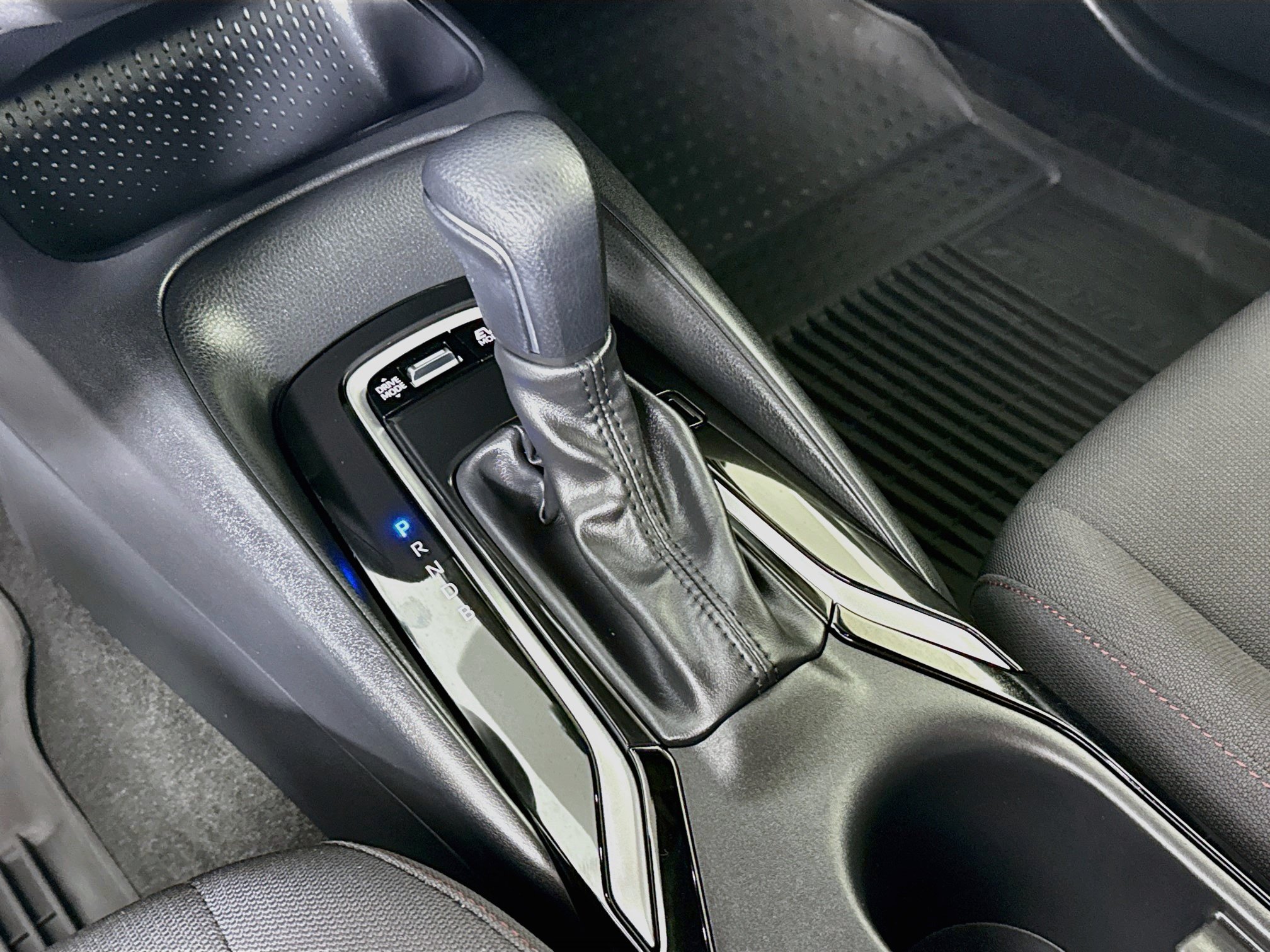 Certified 2024 Toyota Corolla SE AWD/4WD image 18