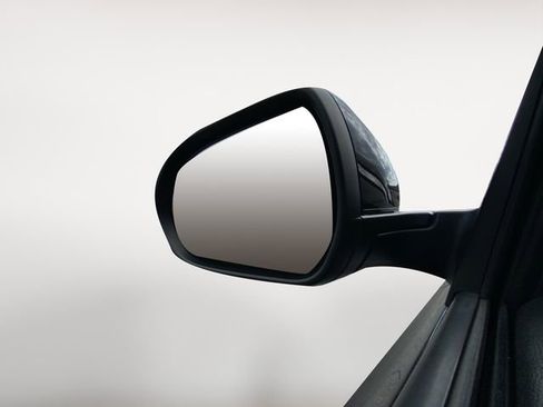 Used 2021 Buick Encore GX Essence FWD image 28