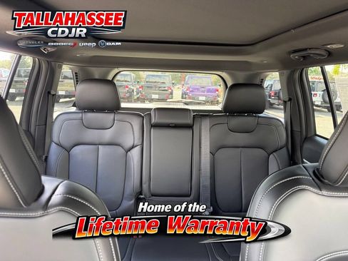 New 2026 Jeep Grand Cherokee Limited w/ Luxury Tech Group II RWD image 35