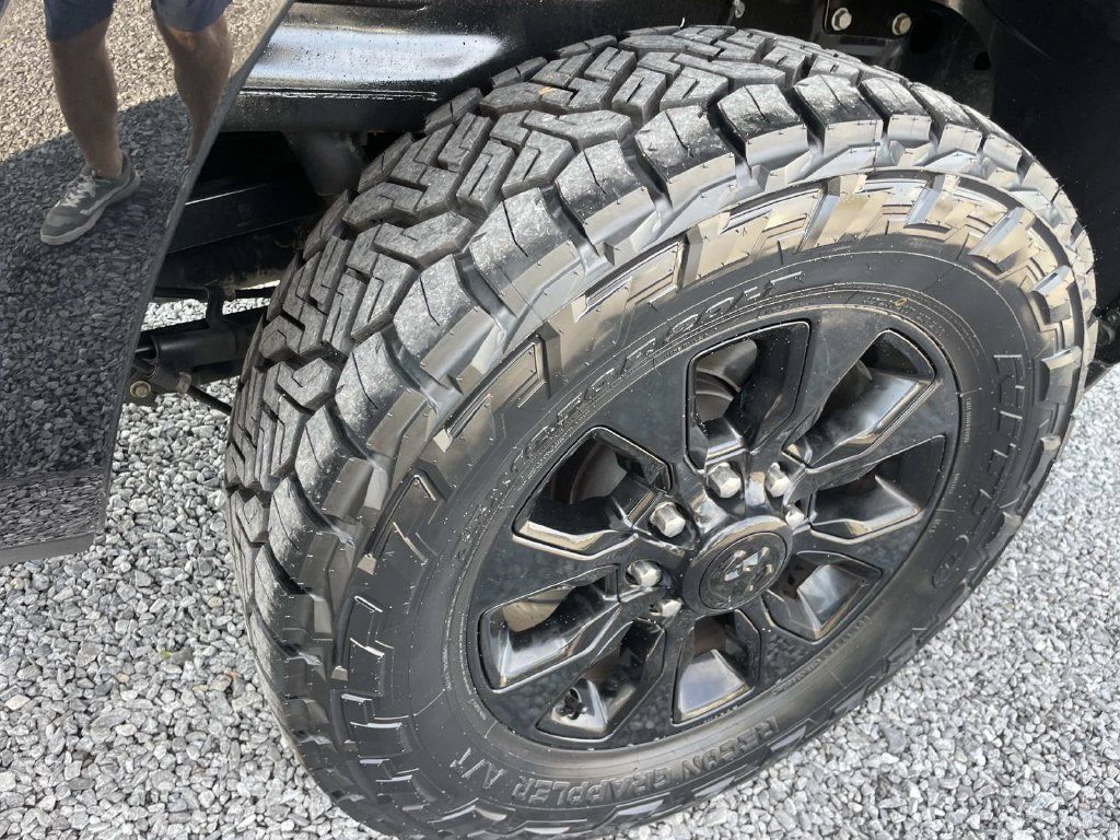Used 2024 RAM 2500 Limited AWD/4WD image 17