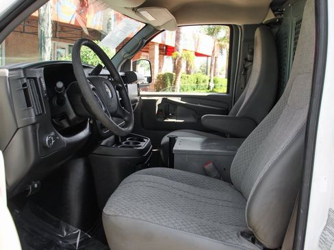 Used 2012 Chevrolet Express 2500 w/ Power Package image 21