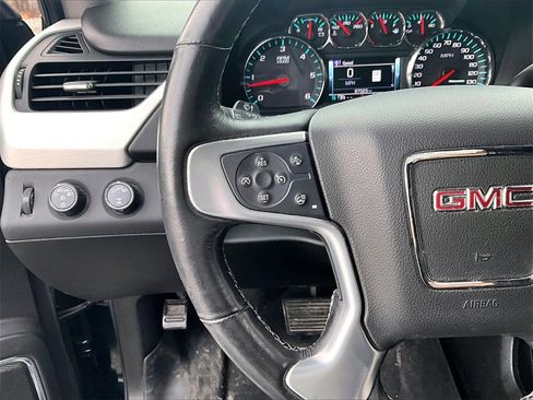 Used 2017 GMC Yukon SLT image 15