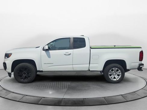 Used 2022 Chevrolet Colorado LT w/ Fleet Safety Package RWD image 2