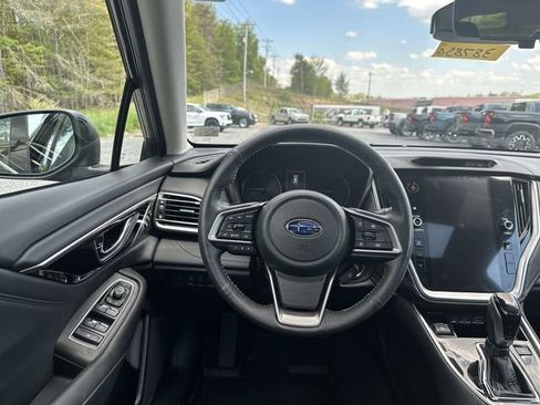 Used 2025 Subaru Outback Touring XT AWD/4WD image 14