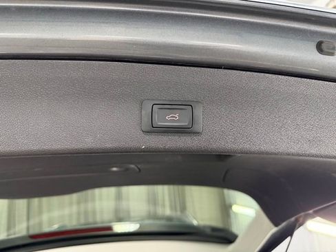 Used 2017 Audi Q5 2.0T Premium AWD/4WD image 10