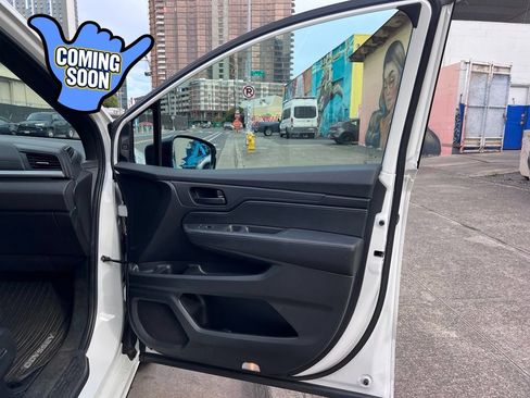 Used 2023 Honda Odyssey Sport image 9