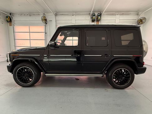 Used 2023 Mercedes-Benz G 550 image 2