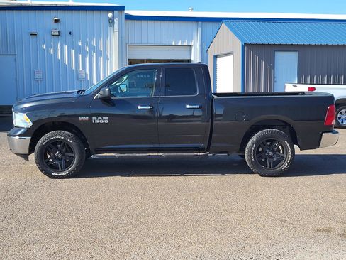 Used 2016 RAM 1500 Classic SLT image 2
