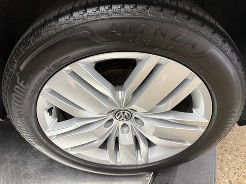 Used 2019 Volkswagen Atlas SE w/ Panoramic Sunroof Package image 26