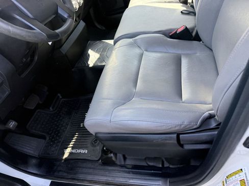 Used 2015 Toyota Tundra SR AWD/4WD image 13