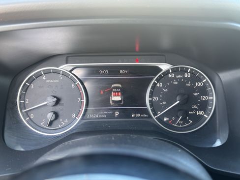 Used 2023 Nissan Rogue SV FWD image 27