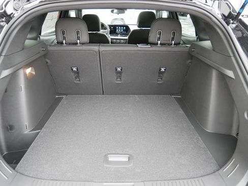 New 2026 Chevrolet Trax RS w/ Sunroof Package image 9