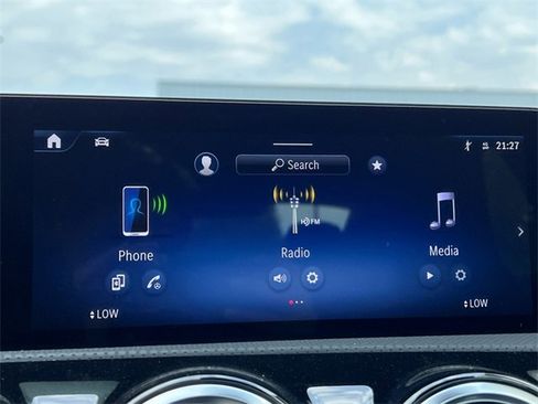 Certified 2025 Mercedes-Benz CLA 250 4MATIC image 24