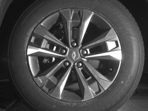 Used 2025 Chevrolet Equinox LT image 12