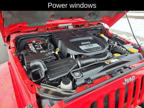 Used 2012 Jeep Wrangler Unlimited Sahara image 16