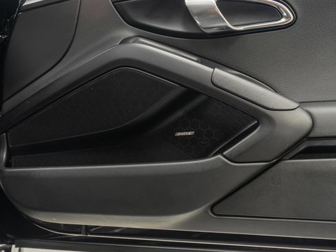 Used 2017 Porsche 718 Boxster RWD image 40