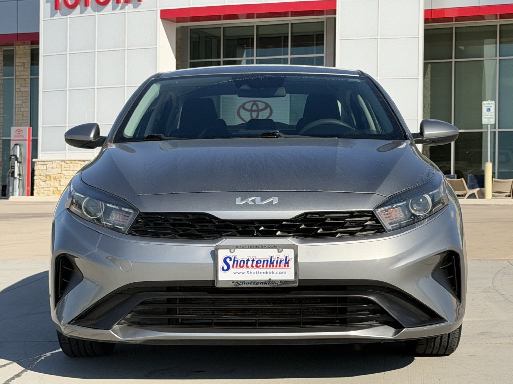 Used 2022 Kia Forte LXS FWD image 7