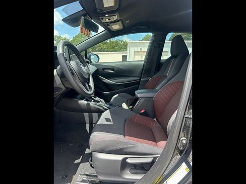Used 2025 Toyota Corolla SE FWD image 9