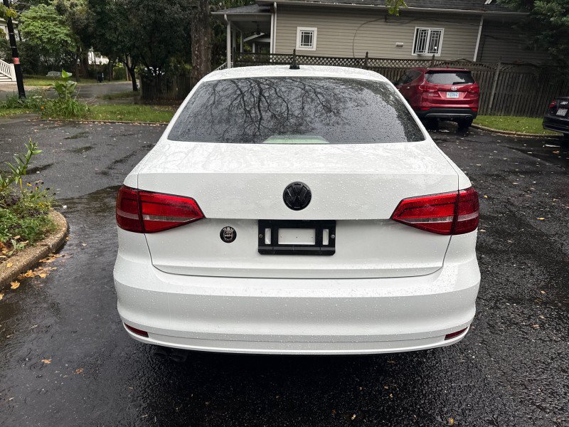 Used 2015 Volkswagen Jetta TDI SE FWD image 9