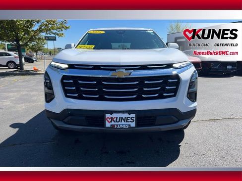 Used 2025 Chevrolet Equinox LT AWD/4WD image 14