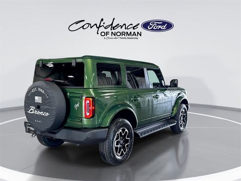 New 2025 Ford Bronco Outer Banks image 8