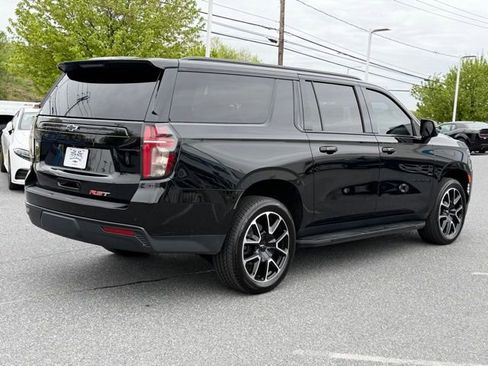 Certified 2023 Chevrolet Suburban RST w/ Luxury Package AWD/4WD image 16