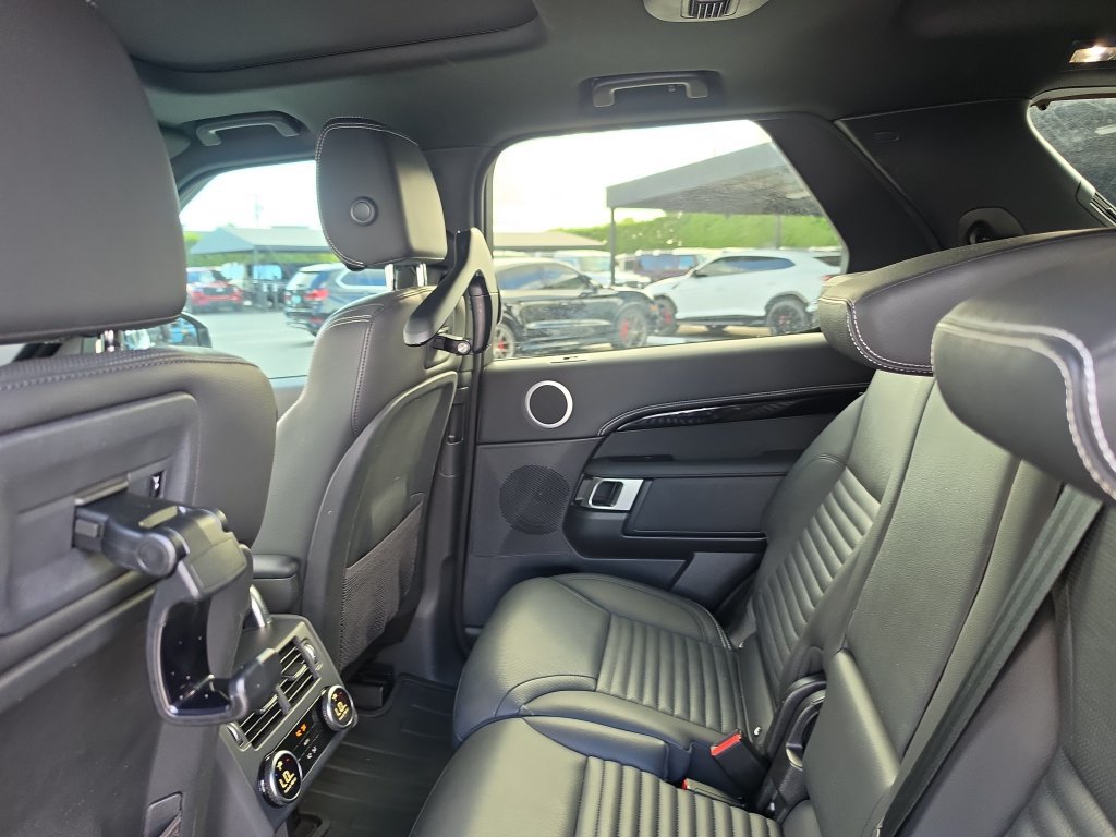 Used 2023 Land Rover Discovery S R-Dynamic AWD/4WD image 12