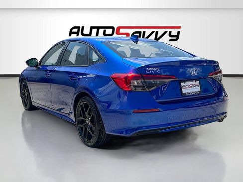 Used 2023 Honda Civic Sport image 5