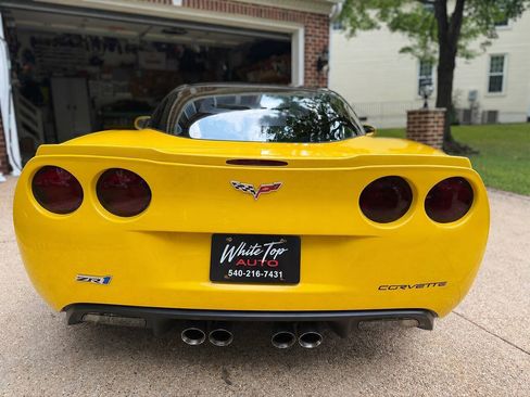 Used 2010 Chevrolet Corvette ZR1 w/ Preferred Equipment Group RWD image 2