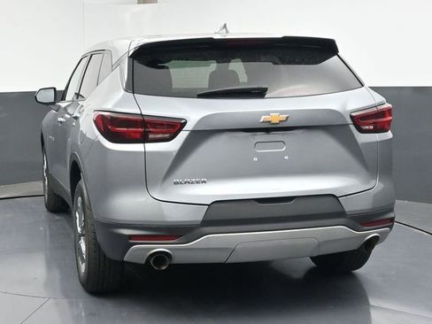 Used 2025 Chevrolet Blazer LT FWD image 36