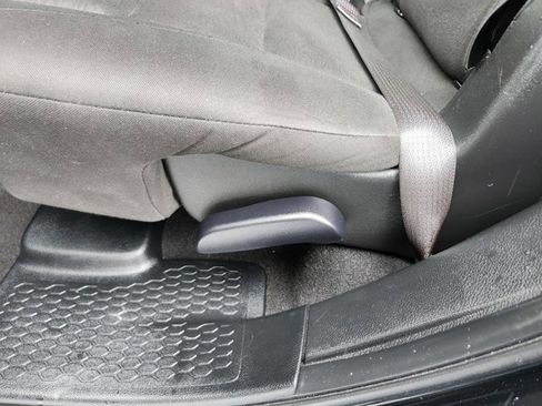 Used 2024 Dodge Durango GT image 33