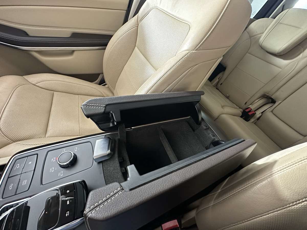 Used 2019 Mercedes-Benz GLS 550 4MATIC w/ Driver Assistance Package image 44