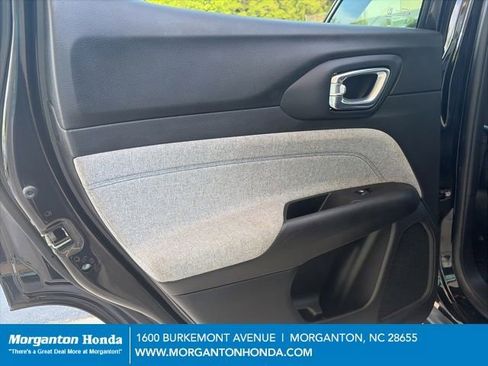 Used 2024 Jeep Compass Latitude AWD/4WD image 24
