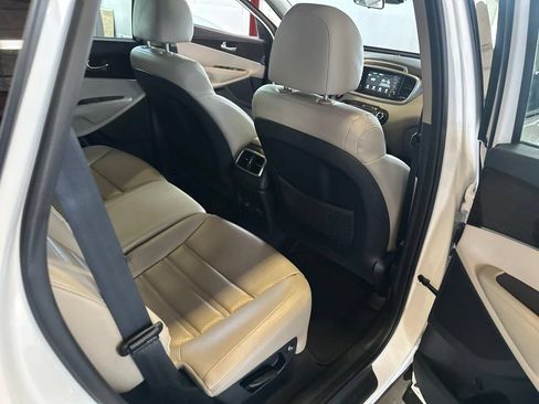Used 2020 Kia Sorento EX AWD/4WD image 32