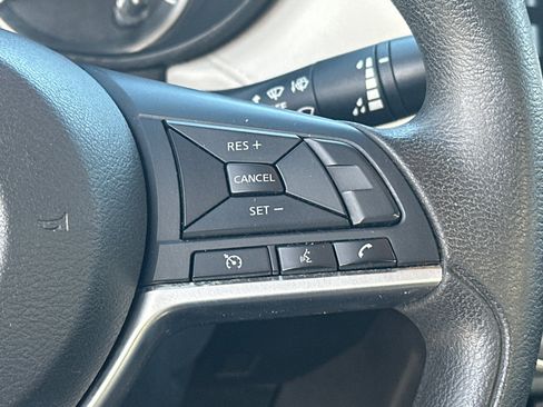 Used 2021 Nissan Versa SV image 24