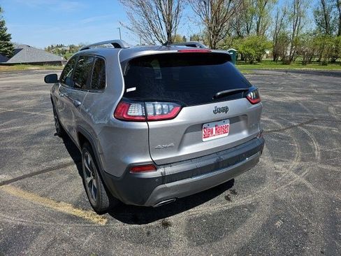 Used 2019 Jeep Cherokee Limited AWD/4WD image 3