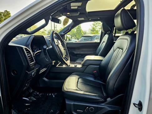 Used 2021 Ford Expedition Limited AWD/4WD image 17