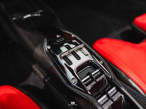 Used 2023 Ferrari SF90 Spider AWD/4WD image 38
