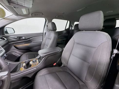 Used 2023 GMC Acadia SLE w/ Driver Convenience Package image 11