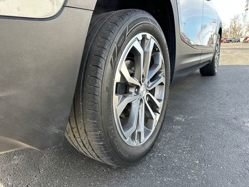 Used 2020 GMC Terrain SLT w/ Preferred Package image 6