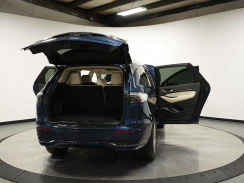 Used 2023 Buick Enclave Avenir w/ Avenir Technology Package AWD/4WD image 14