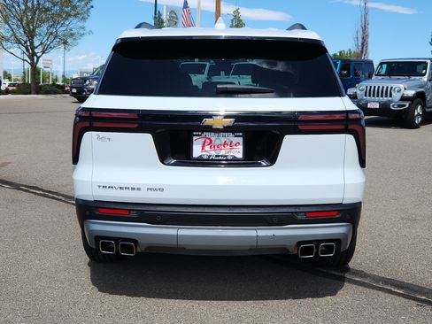 Used 2025 Chevrolet Traverse LT AWD/4WD image 15