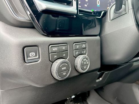 New 2026 Chevrolet Silverado 1500 LT Trail Boss w/ LT Trail Boss Premium Package AWD/4WD image 16